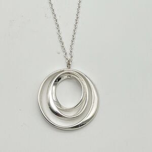 Vintage Silver Tone Marked NRQ Graduated 3 Oval Pendant Necklace 27.5”